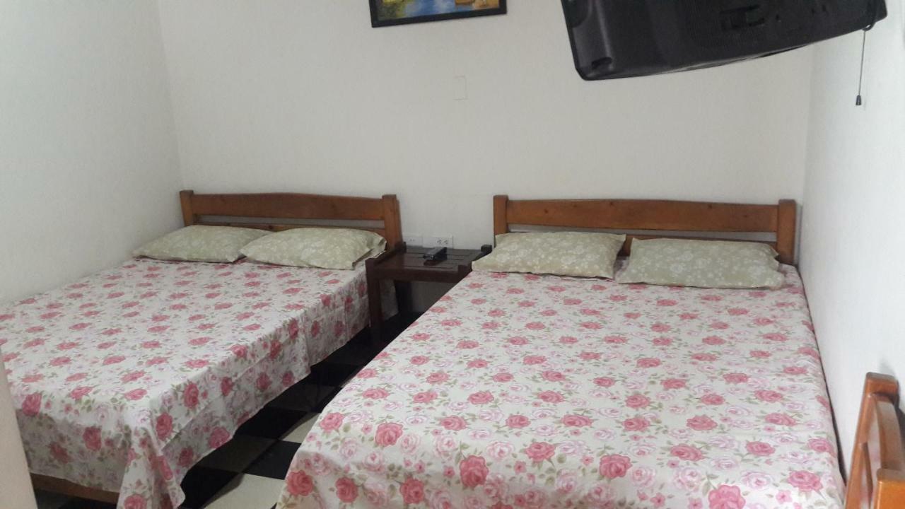 Hospedaje Santa Barbara Buga Buitenkant foto