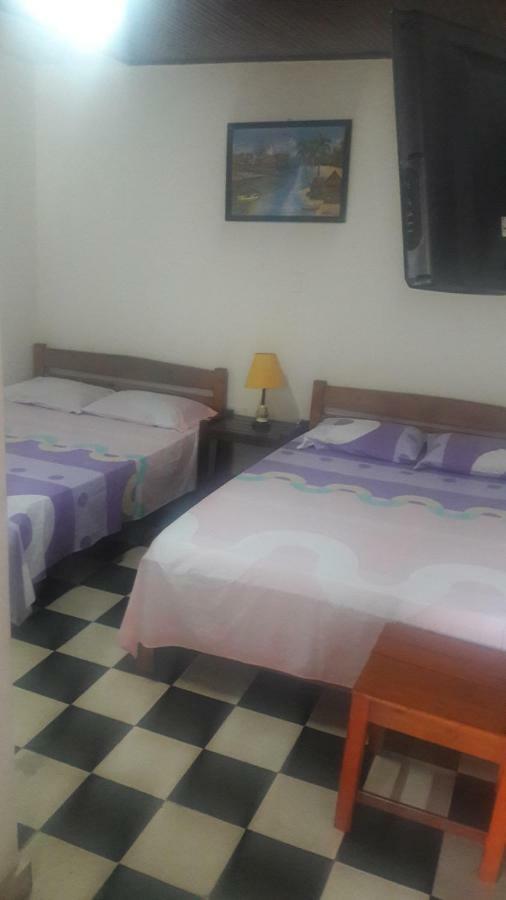 Hospedaje Santa Barbara Buga Buitenkant foto