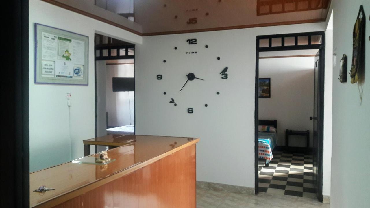 Hospedaje Santa Barbara Buga Buitenkant foto